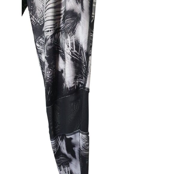 Women's Sports Hi Rise Leggings XL Black White Mesh Insets Workout Pants XL NWOT - Picture 5 of 7